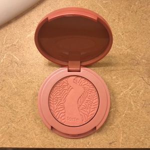 Tarte blush